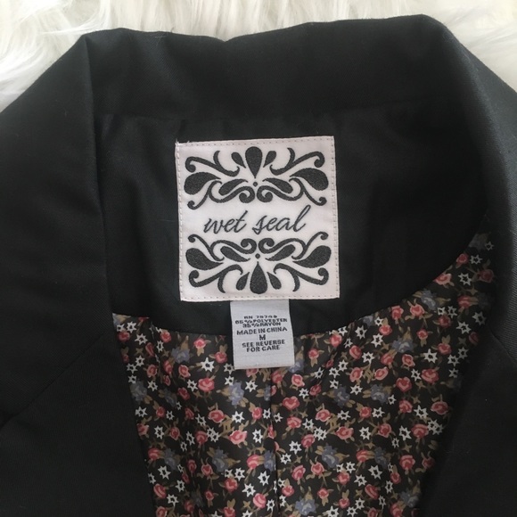 BLACK BLAZER - Picture 3 of 3